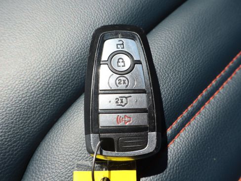 Used 2023 Ford Edge SEL w/ Sport Appearance Package AWD/4WD image 31