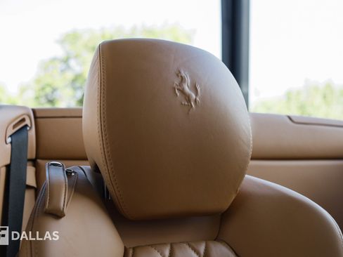 Used 2010 Ferrari California RWD image 40