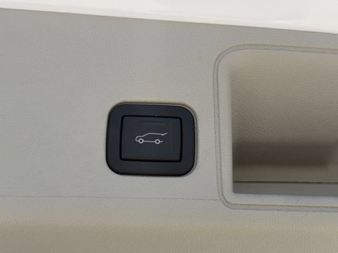 Used 2023 GMC Terrain Denali AWD/4WD image 16