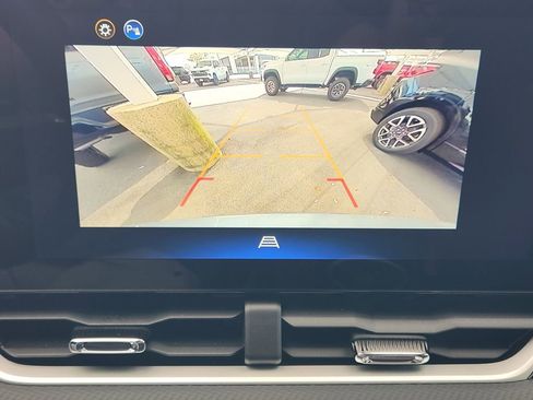 New 2026 Chevrolet Equinox LT image 13