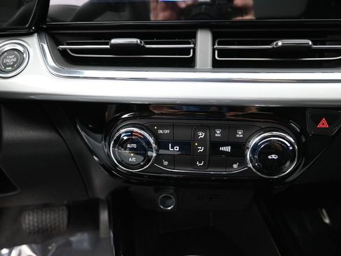 New 2026 Chevrolet Trax LT w/ Driver Confidence Package image 19