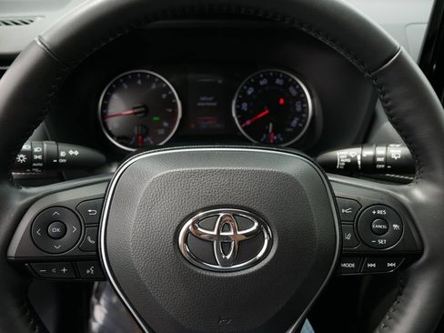 Certified 2019 Toyota RAV4 XLE w/ Convenience Package AWD/4WD image 25