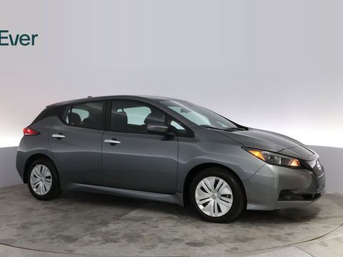 Used 2025 Nissan Leaf S FWD image 14