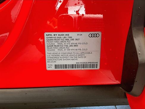 Certified 2024 Audi SQ8 e-tron Prestige w/ Prestige Package AWD/4WD image 32
