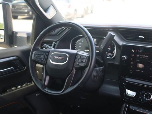Used 2024 GMC Sierra 2500 AT4 w/ AT4 Premium Plus Package AWD/4WD image 23