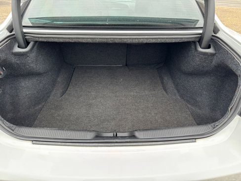 Used 2019 Dodge Charger SRT Hellcat w/ Navigation & Travel Group image 15