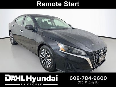 Used 2024 Nissan Altima 2.5 SV