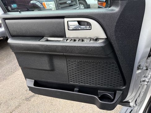 Used 2015 Ford Expedition EL XLT w/ Equipment Group 202A image 34
