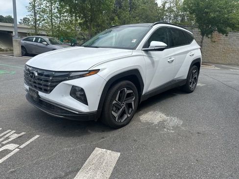 Certified 2022 Hyundai Tucson Limited w/ Cargo Package image 3