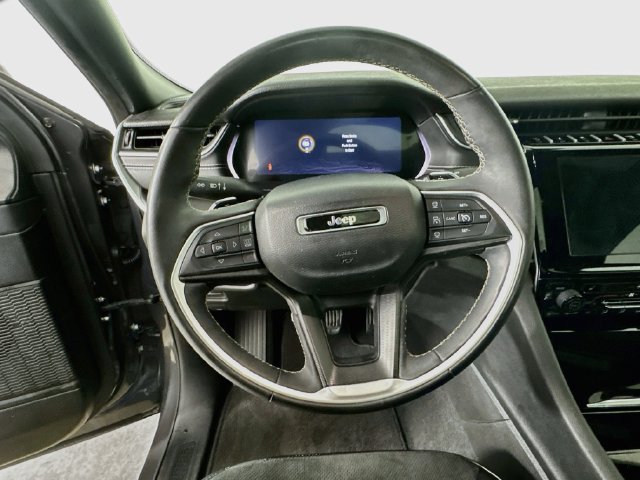 Used 2024 Jeep Grand Cherokee L Altitude AWD/4WD image 14