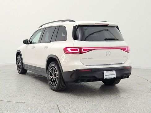 Used 2023 Mercedes-Benz EQB 300 4MATIC image 7