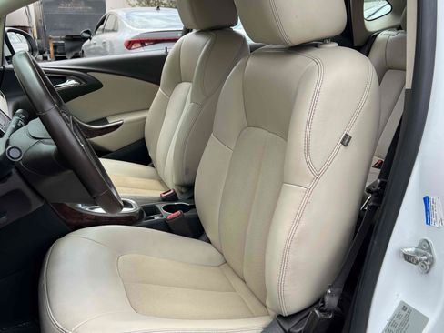 Used 2015 Buick Verano FWD image 24