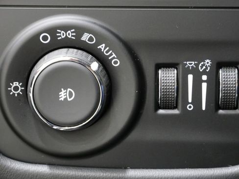 Used 2022 Jeep Grand Cherokee L Summit image 16