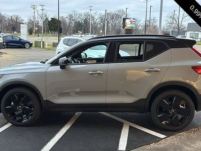 New 2026 Volvo XC40 B5 Ultra w/ Climate Package