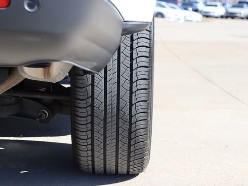 Used 2015 Land Rover LR4 HSE image 14