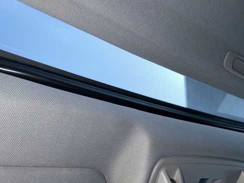 Used 2019 GMC Yukon Denali w/ Denali Ultimate Package image 2