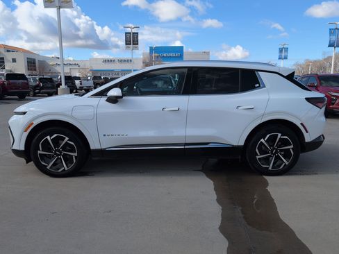 Used 2024 Chevrolet Equinox EV LT w/ LPO, All-Weather Mat Package image 3