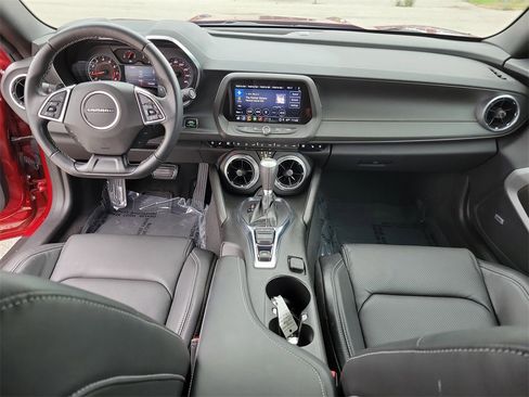 Used 2023 Chevrolet Camaro LT w/ Technology Package image 8
