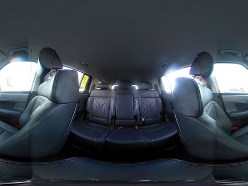 Used 2025 Hyundai Santa Fe SEL FWD image 45