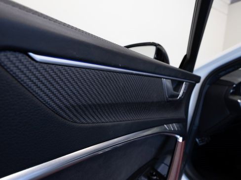 Used 2022 Audi S6 Prestige w/ Prestige Package image 17