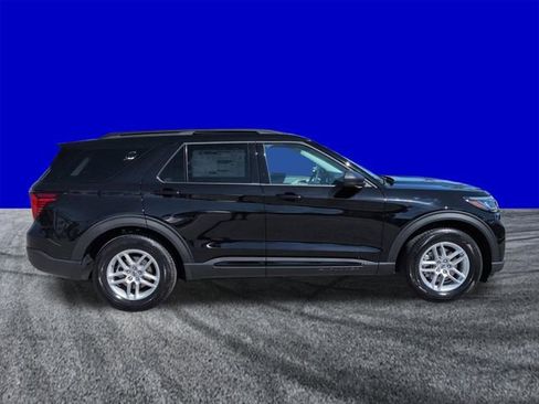 New 2026 Ford Explorer Active w/ Active Comfort Package RWD image 3