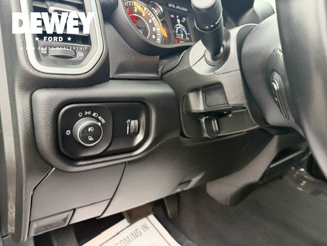 Used 2024 RAM 2500 Big Horn w/ Towing Technology Group AWD/4WD image 14
