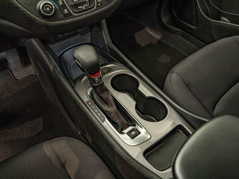 Used 2024 Chevrolet Malibu RS FWD image 24