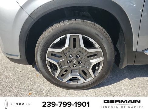 Used 2023 Hyundai Santa Fe Limited AWD/4WD image 12