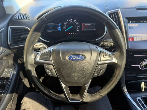 Used 2017 Ford Edge Titanium w/ Equipment Group 301A AWD/4WD image 17