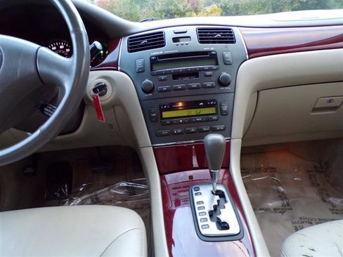 Used 2003 Lexus ES 330 image 29