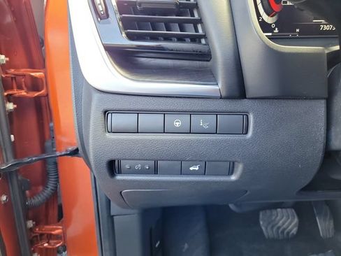 Used 2022 Nissan Rogue Platinum w/ Head-Up Display Package FWD image 22