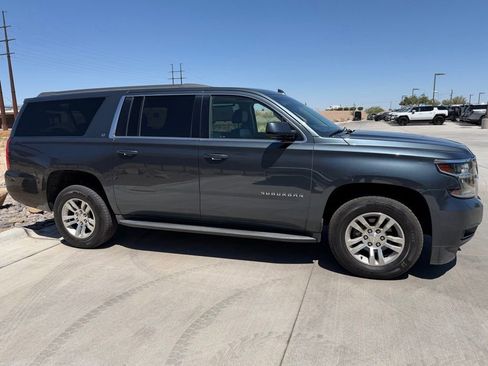 Used 2019 Chevrolet Suburban LT AWD/4WD image 4