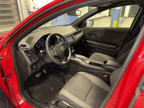 Used 2020 Honda HR-V Sport image 27
