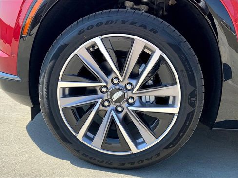New 2026 Cadillac Vistiq Sport image 13
