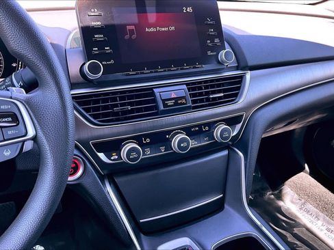 Used 2020 Honda Accord Hybrid image 6