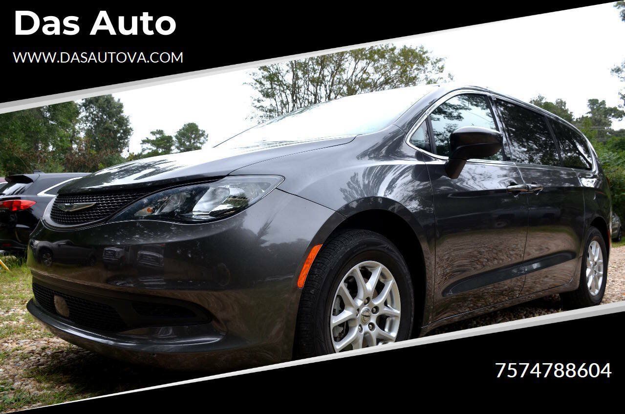 Used 2022 Chrysler Voyager LX FWD image 1