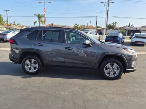 Used 2025 Toyota RAV4 XLE FWD image 4
