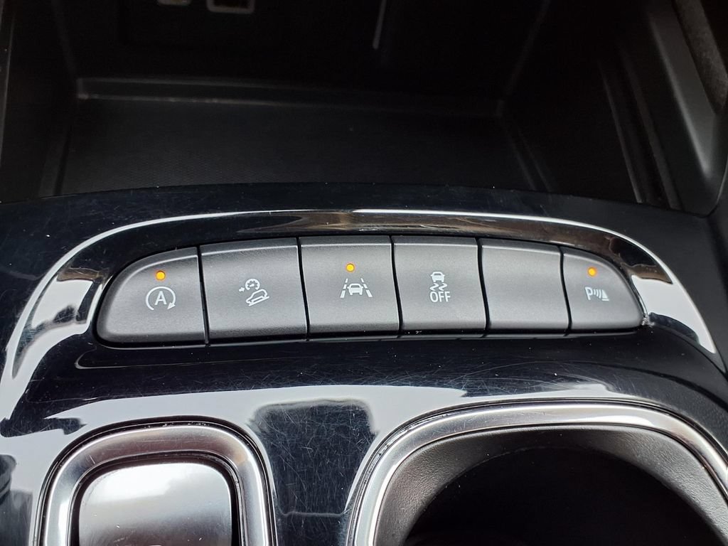 Used 2023 Buick Envision Preferred w/ Premium Seat Package AWD/4WD image 11