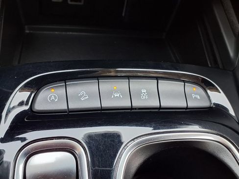 Used 2023 Buick Envision Preferred w/ Premium Seat Package AWD/4WD image 11