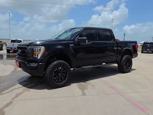 Used 2022 Ford F150 XLT w/ Equipment Group 302A High RWD image 4