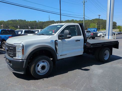 Used 2024 Ford F550 2WD Regular Cab Super Duty image 9