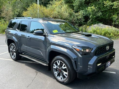 Used 2025 Toyota 4Runner TRD Sport AWD/4WD image 7
