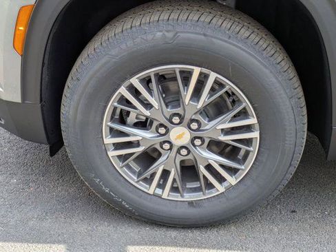 New 2026 Chevrolet Traverse LT image 32