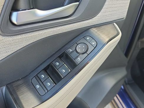 Certified 2022 Nissan Rogue SV FWD image 19