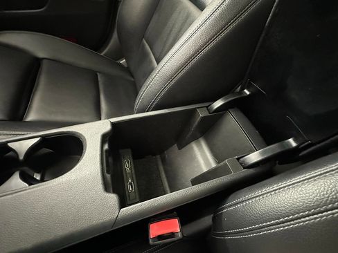 Used 2018 Mercedes-Benz CLA 250 image 34