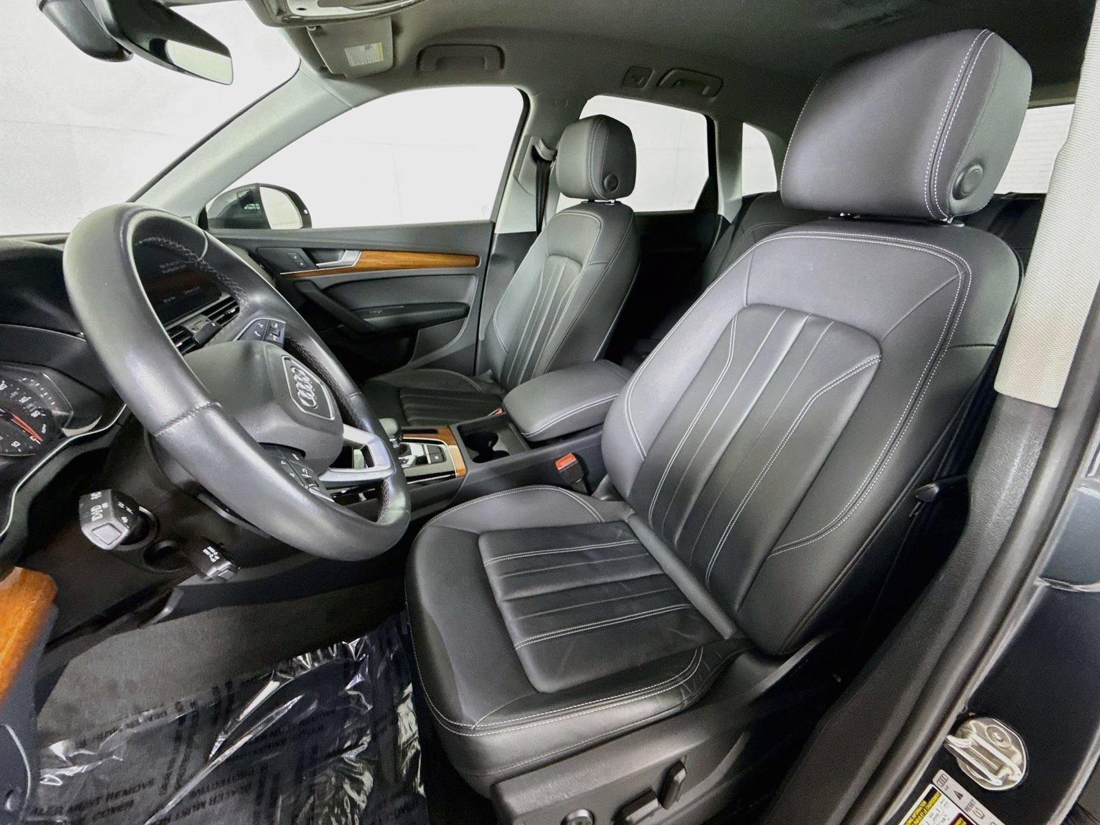 Certified 2023 Audi Q5 Premium w/ Convenience Package AWD/4WD image 5