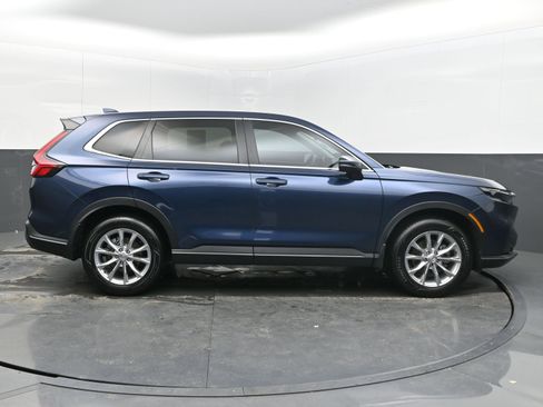 Used 2025 Honda CR-V EX image 10