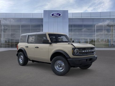 New 2026 Ford Bronco 4-Door AWD/4WD image 7