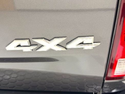 Used 2019 RAM 1500 Big Horn image 12