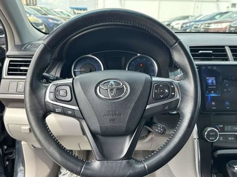 Used 2015 Toyota Camry XLE FWD image 11